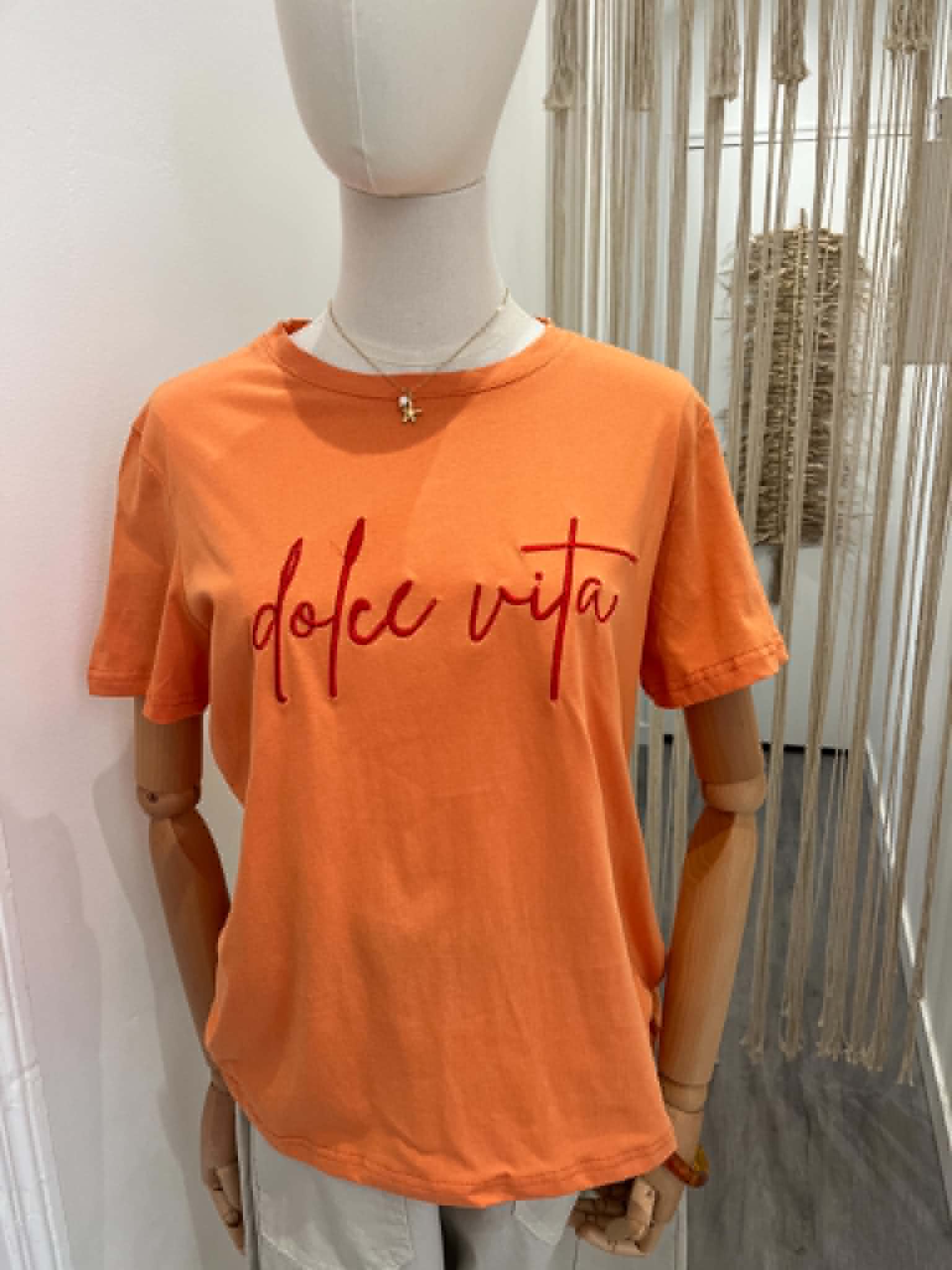 T-shirt orange