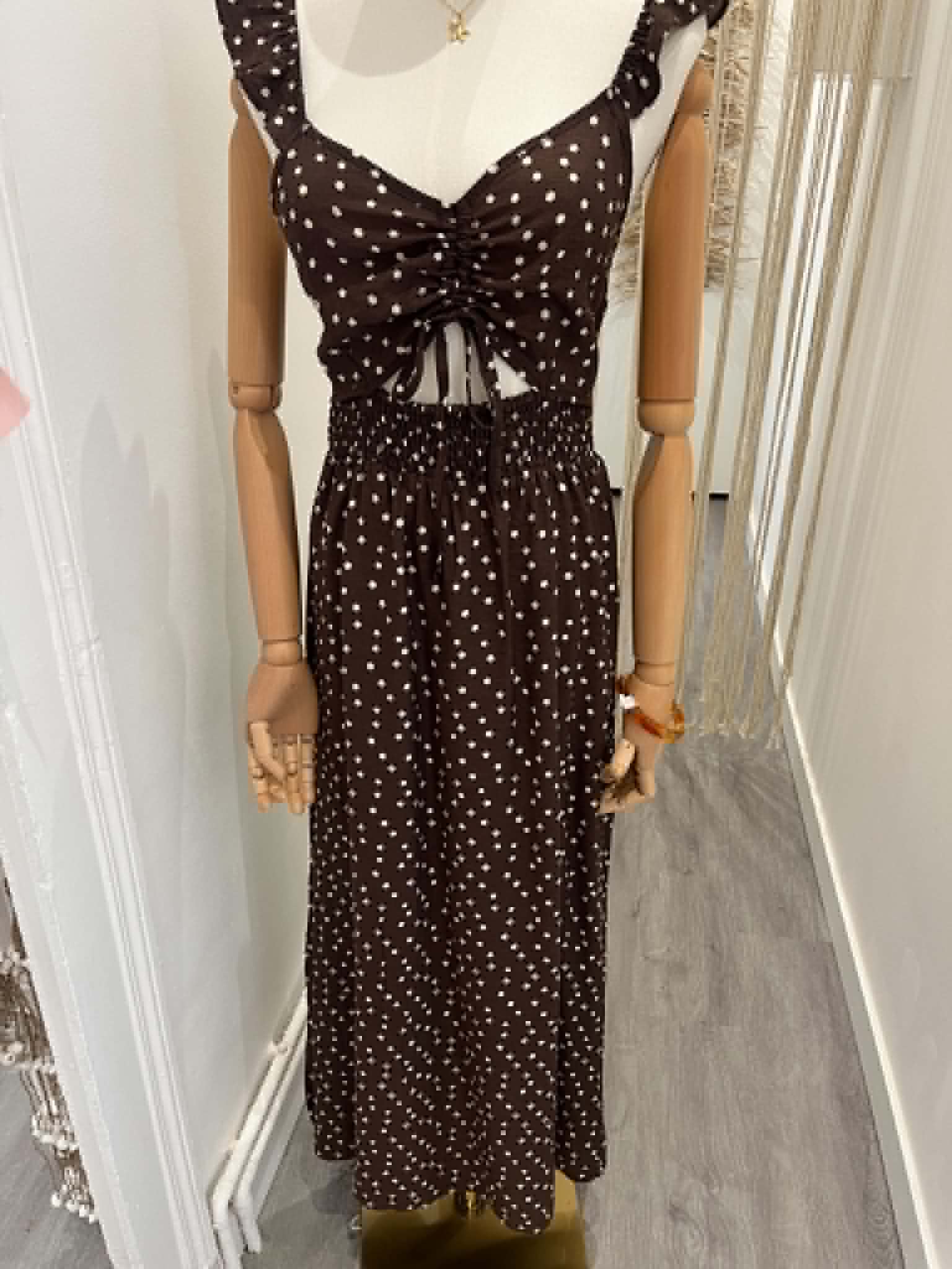 Robe marron a poid