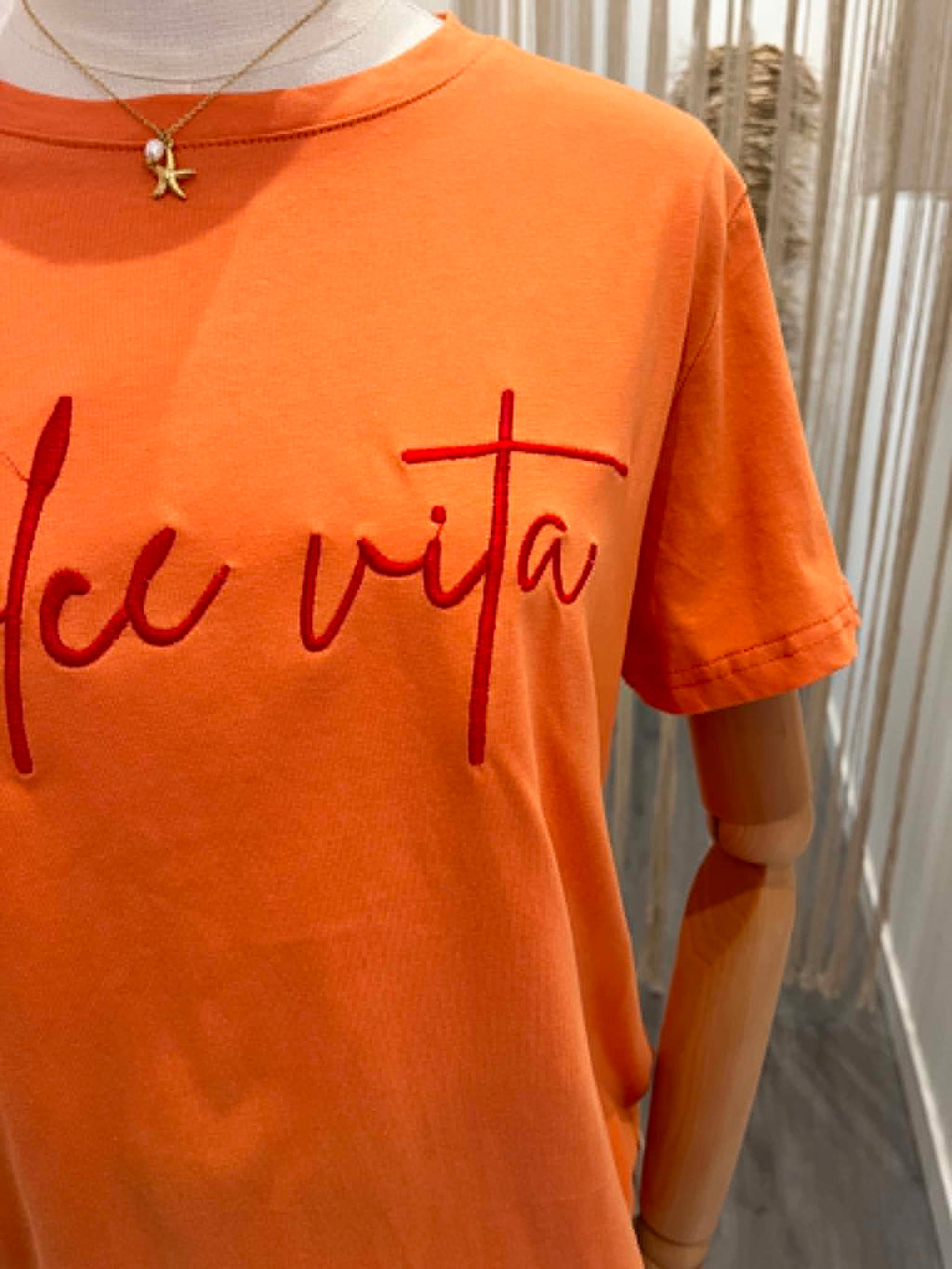 T-shirt orange