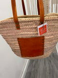 Panier avec détails en cuir