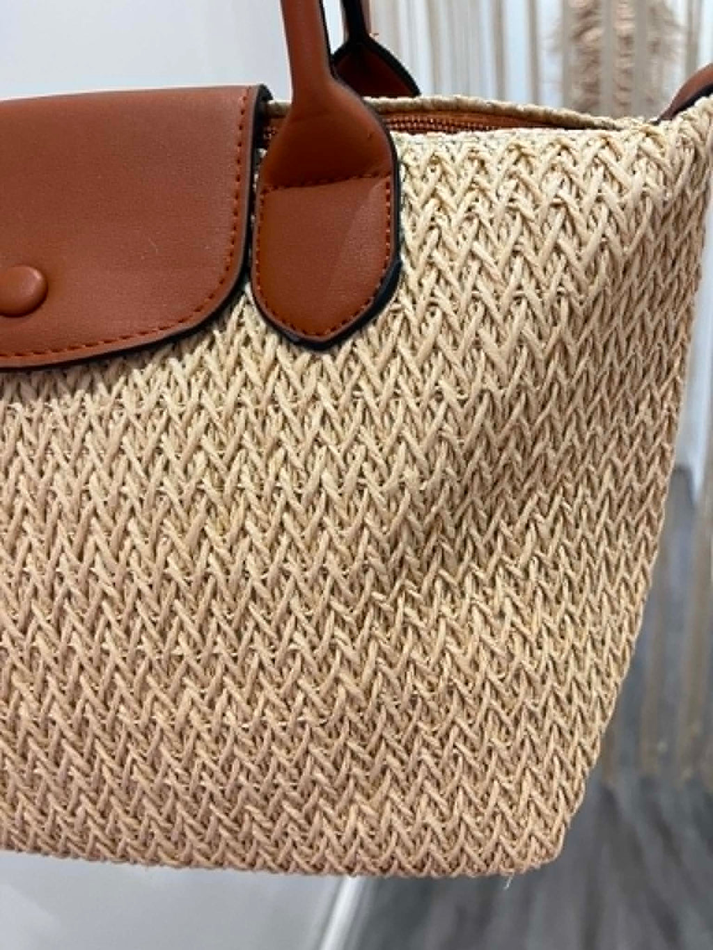 Sac a main avec détails en cuir