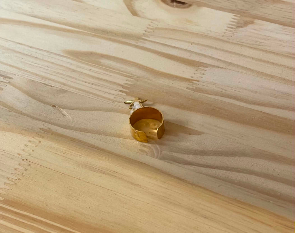 Bague doré a pampilles