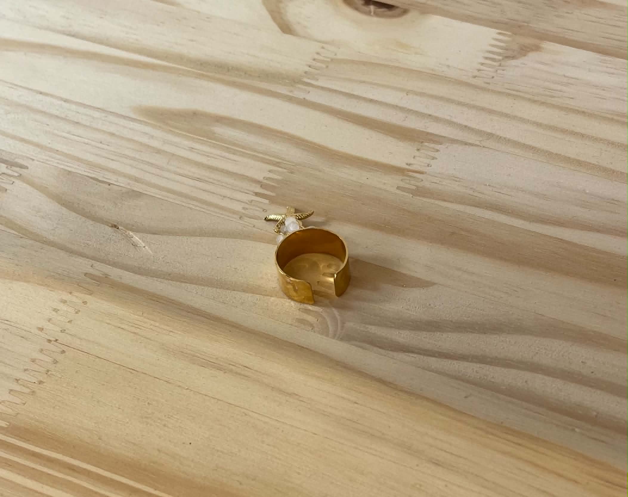 Bague doré a pampilles