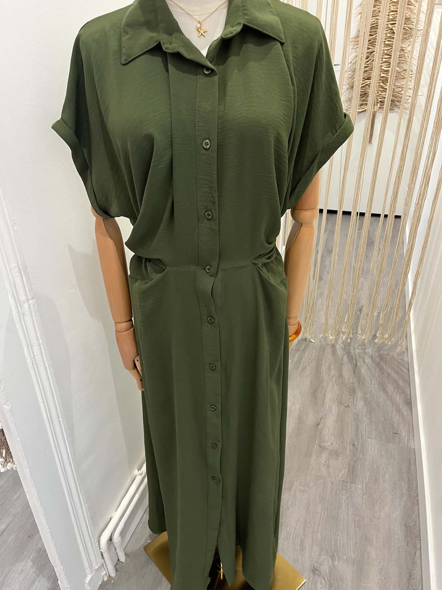 Robe verte manche courte