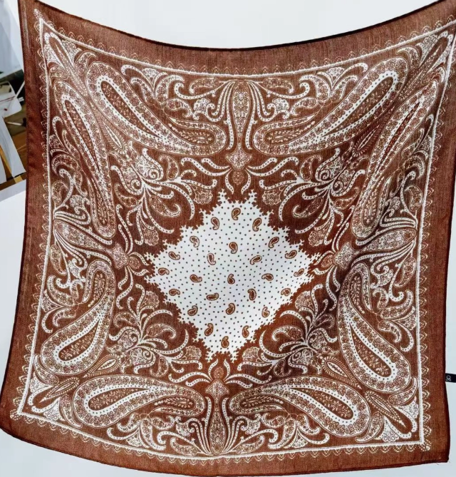 Foulard marron