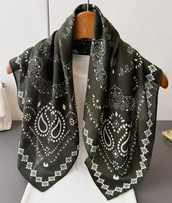 Foulard vert kaki